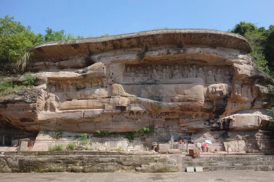 Anyue Rock Carvings (安岳石刻)