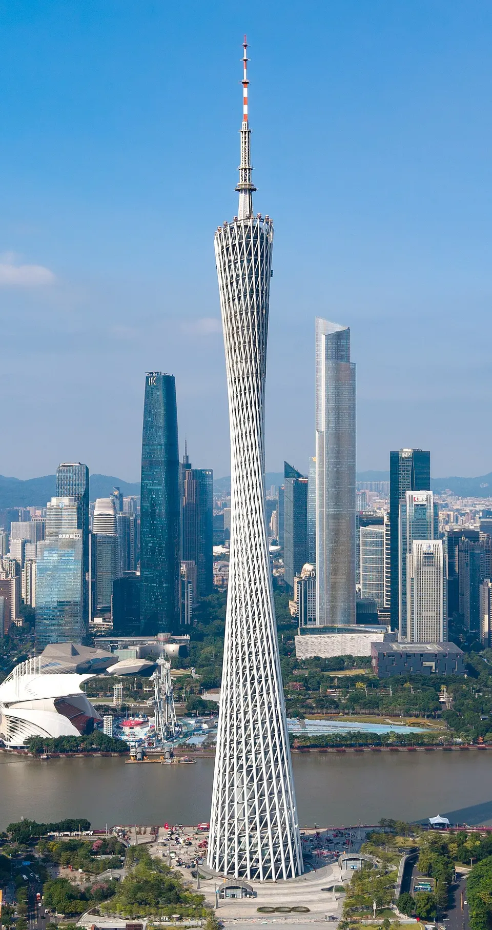 Canton Tower & Pearl River (广州塔)