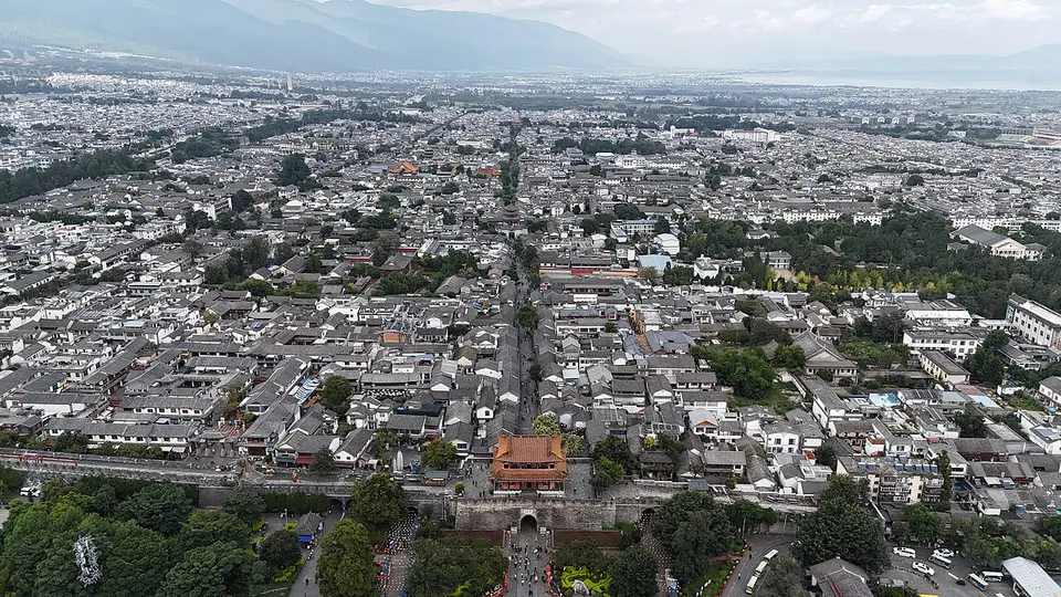 Dali Old Town & Erhai Lake (大理古城与洱海)