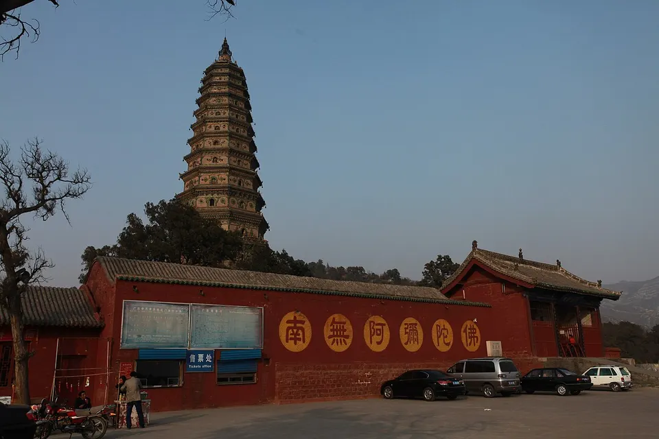 Guangsheng Temple (广胜寺)