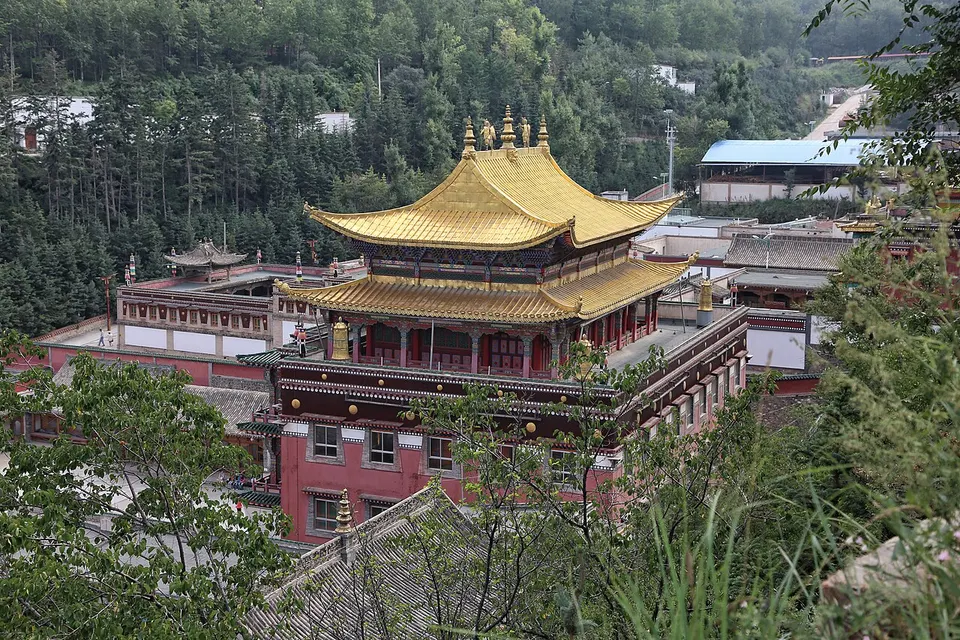 Kumbum Monastery (塔尔寺)
