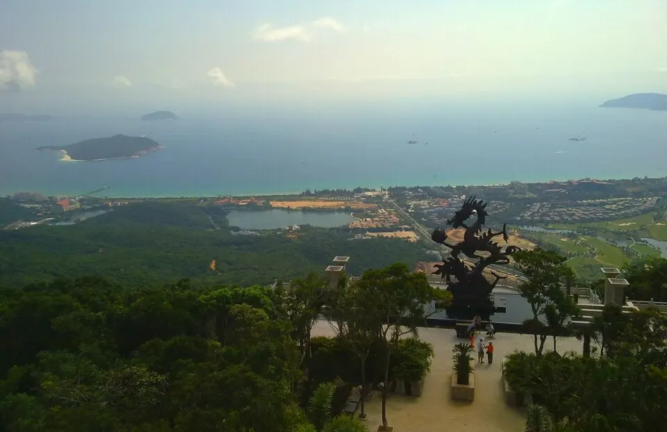 Sanya Beaches (三亚)