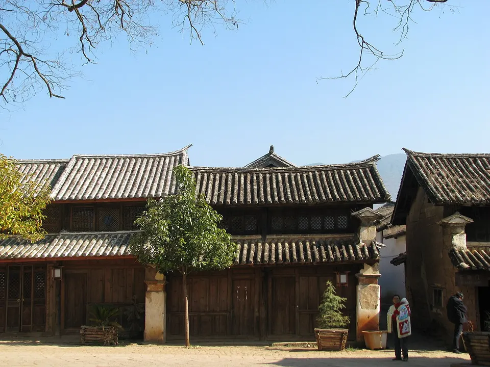 Shaxi Ancient Town (沙溪古镇)