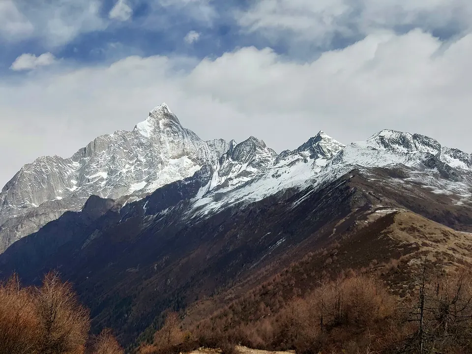 Mount Siguniang (四姑娘山)