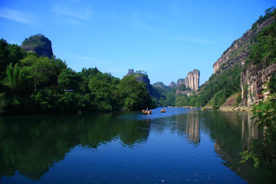 Wuyi Mountains (武夷山)
