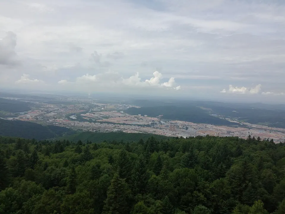 Yichun (伊春)
