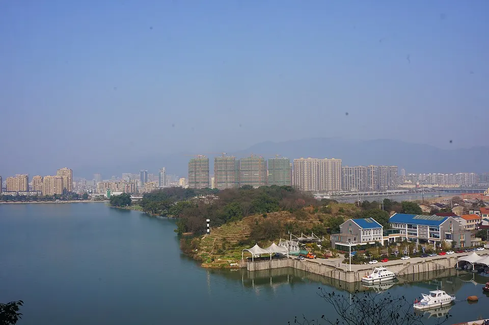 Lishui (丽水)