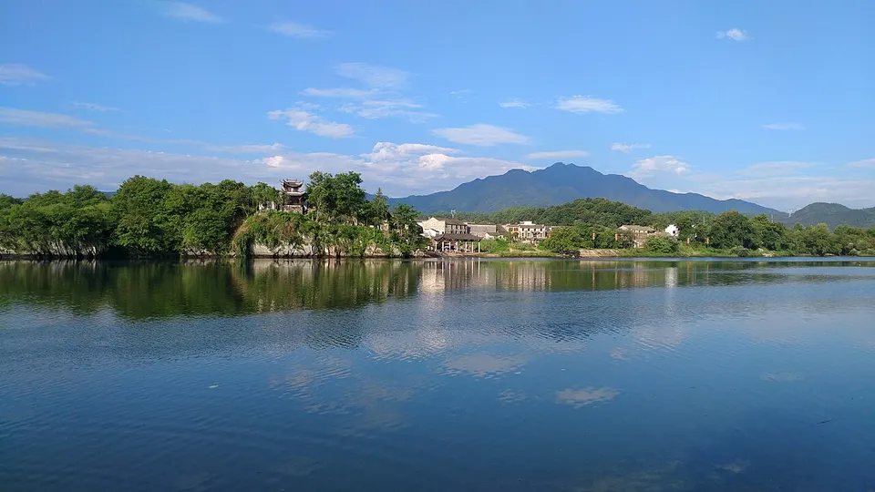 Xuancheng (宣城)