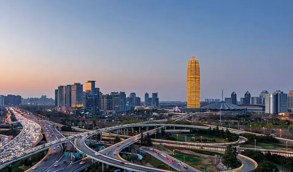 Zhengzhou (郑州)