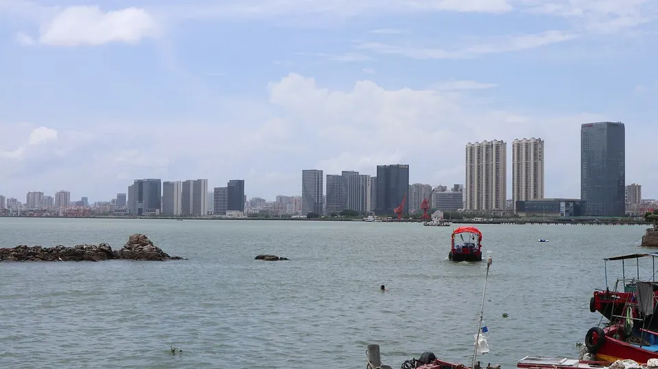 Shantou (汕头)