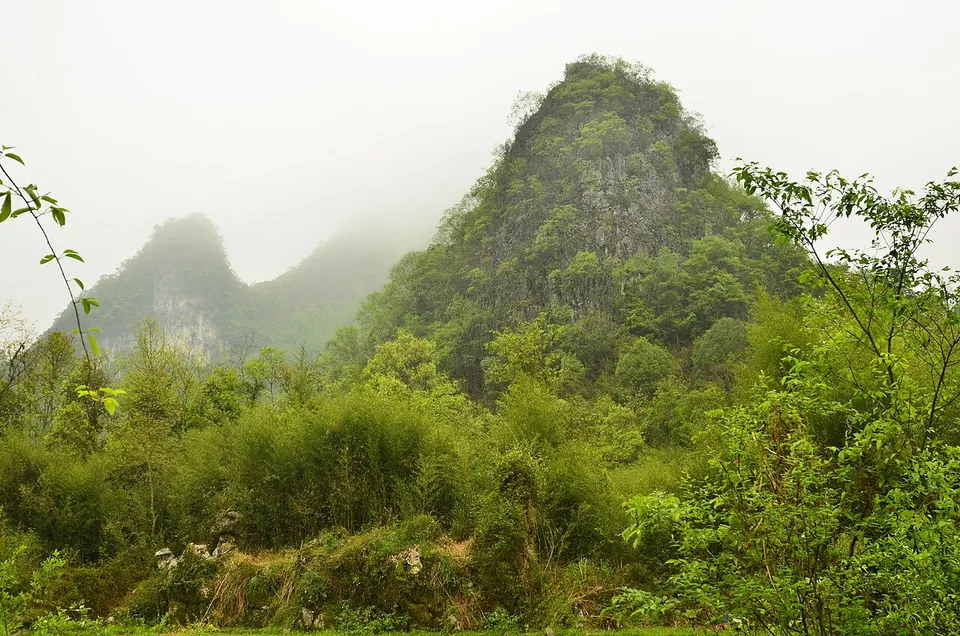 Qiannan (黔南)