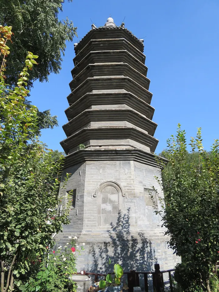 Pagoda of Monk Wansong (万松老人塔)