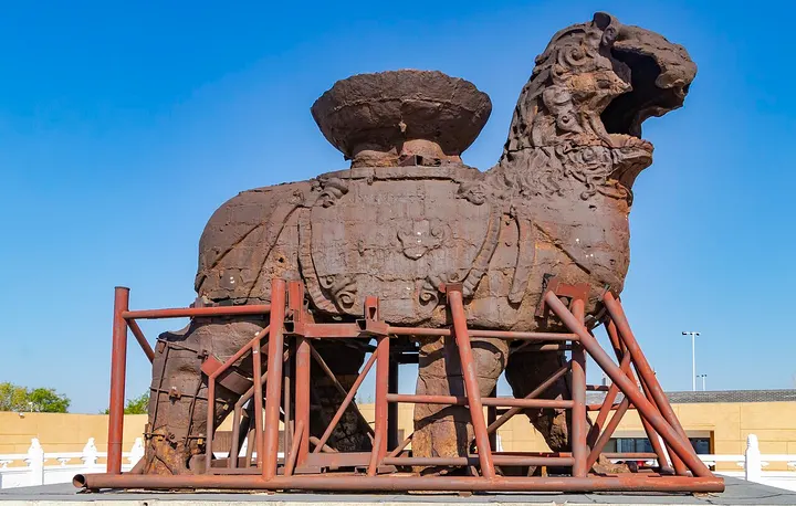 Iron Lion of Cangzhou (沧州铁狮子)