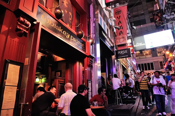 Lan Kwai Fong (兰桂坊)