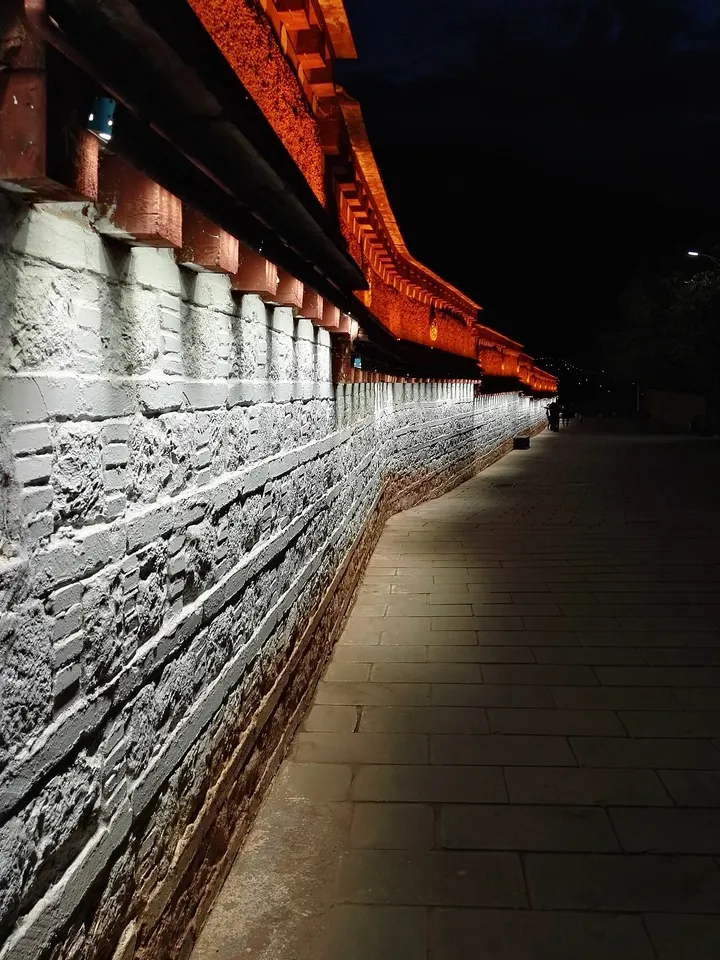 Galden Jampaling Monastery (强巴林寺)