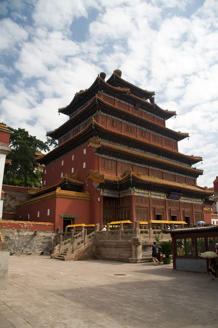 Puning Temple (普宁寺)