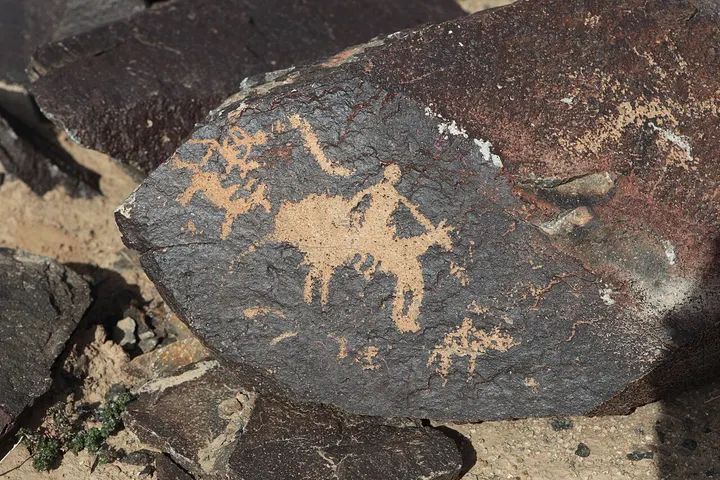 Yinshan Rock Paintings (阴山岩画)