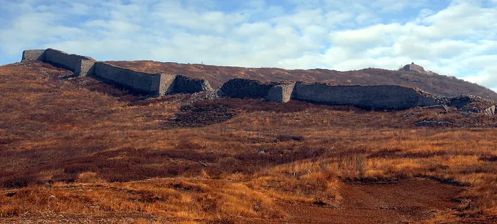 Yanzhou Mountain Fortress (燕州城山城)