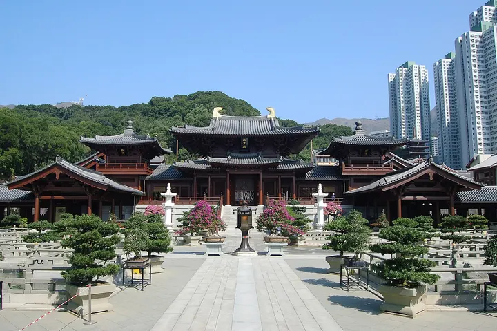 Chi Lin Nunnery and Nan Lian Garden (志莲净苑及南莲园池)