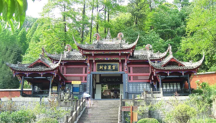 Lingyan Temple and Thousand Buddha Pagoda (灵岩寺)