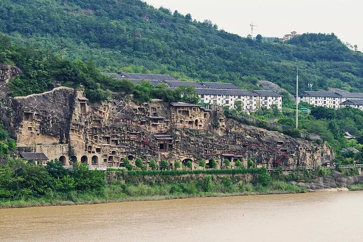Thousand-Buddha Cliff (Guangyuan) (千佛崖)