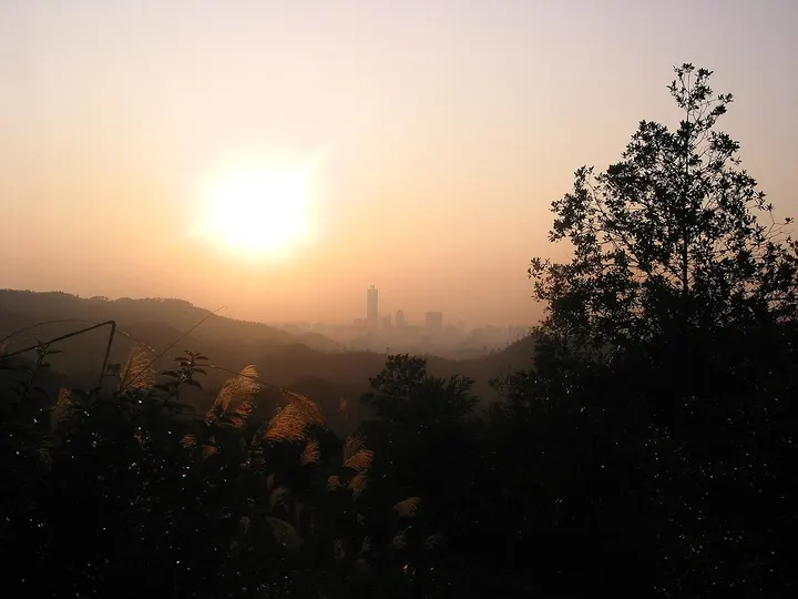 Baiyun Mountain (白云山)