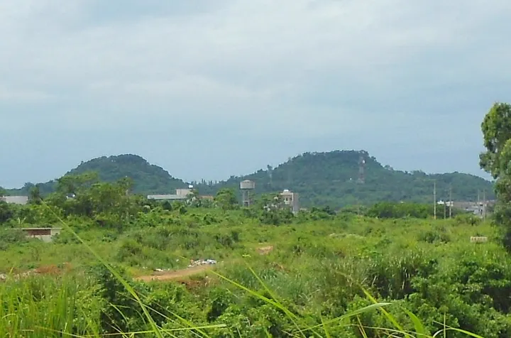 Haikou Volcanic Cluster Global Geopark (海口火山口公园)