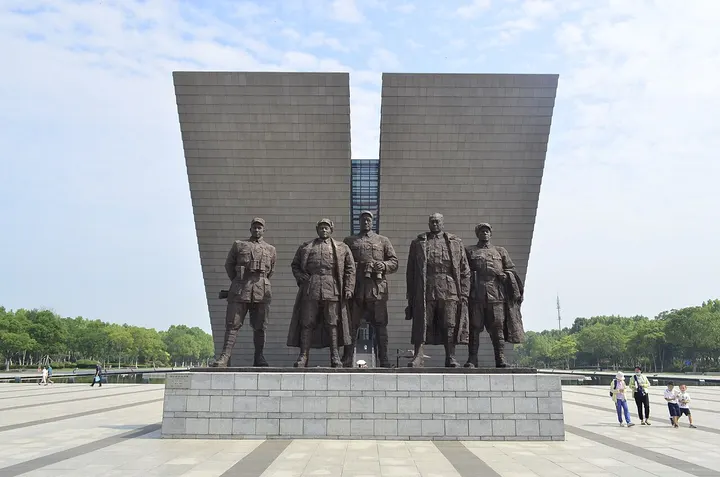 Yangtze River Crossing Campaign Memorial Museum (渡江战役纪念馆)