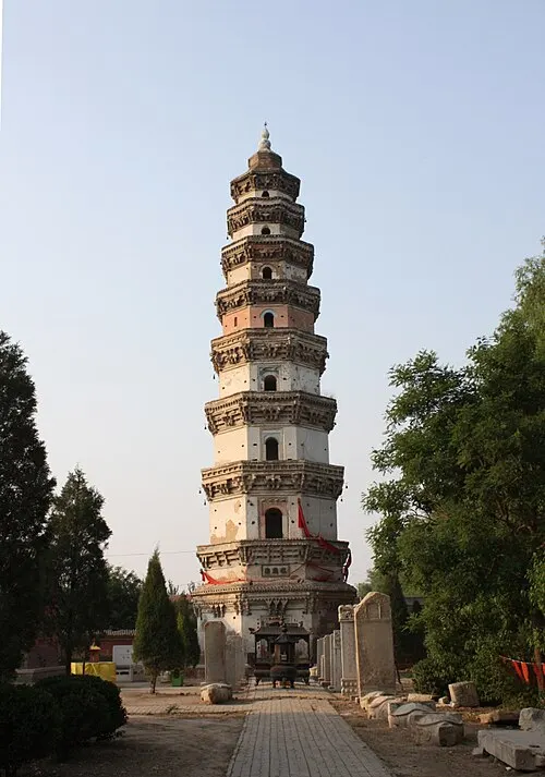 Baoyun Pagoda (宝云塔)