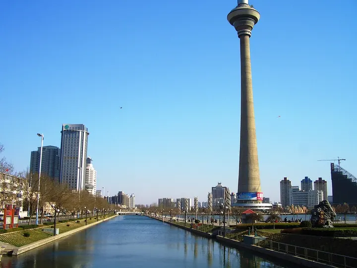 Tianta Lake and Tianjin TV Tower (天塔湖)