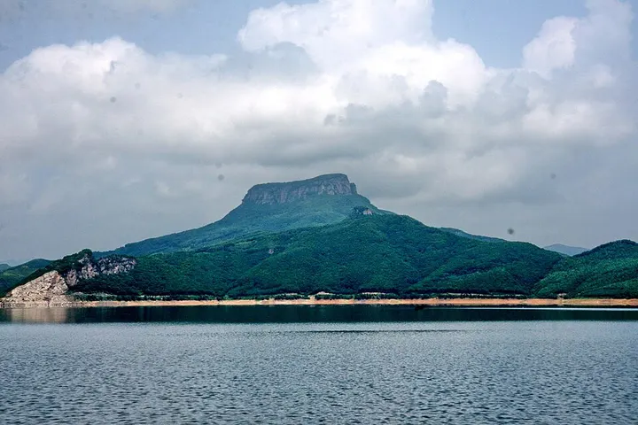 Wunü Mountain (五女山)