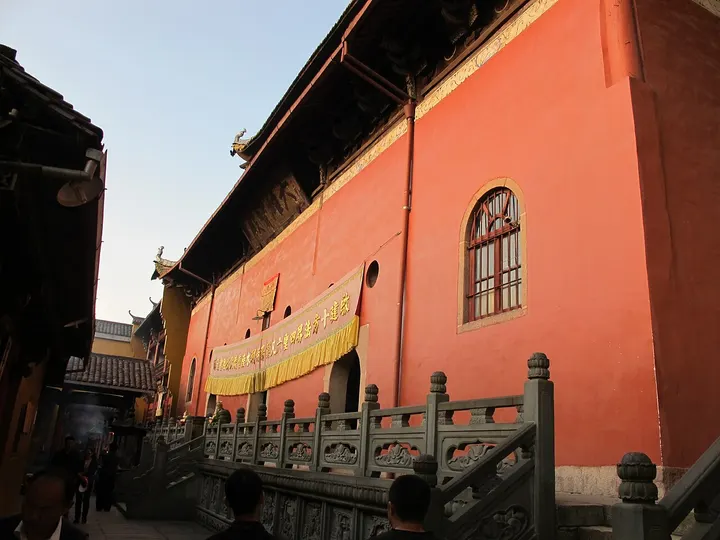 Zhiyuan Temple (祇园寺)