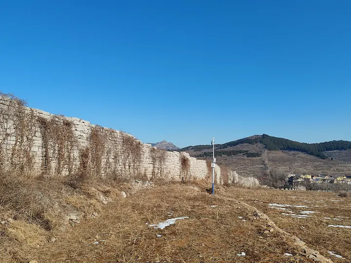 Qi Great Wall at Jinyang Pass (齐长城锦阳关段)