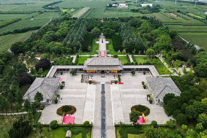 Xu Shen Cultural Park and Tomb (许慎文化园)