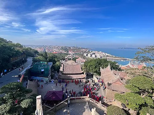 Meizhou Mazu Temple (湄洲妈祖祖庙)