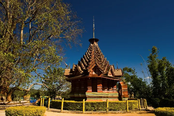 Jingzhen Octagonal Pavilion (景真八角亭)