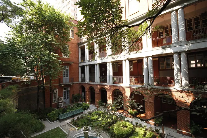 King's College (英皇书院)