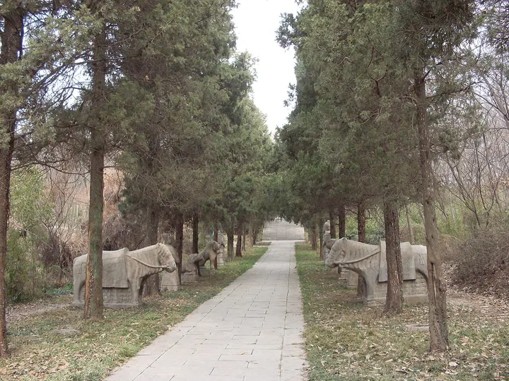 Tomb of the King of Boni (浡泥国王墓)