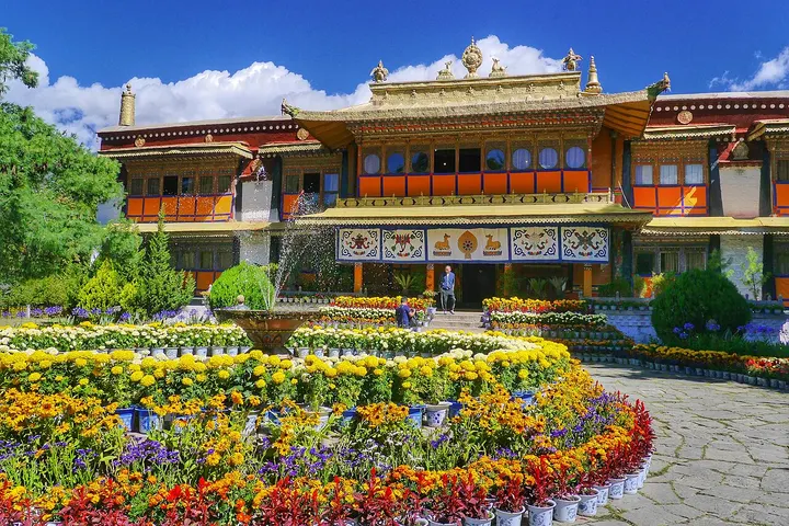 Norbulingka (罗布林卡)