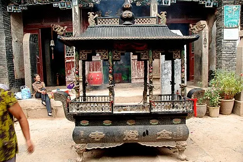 Jindeng Temple (金灯寺石窟)