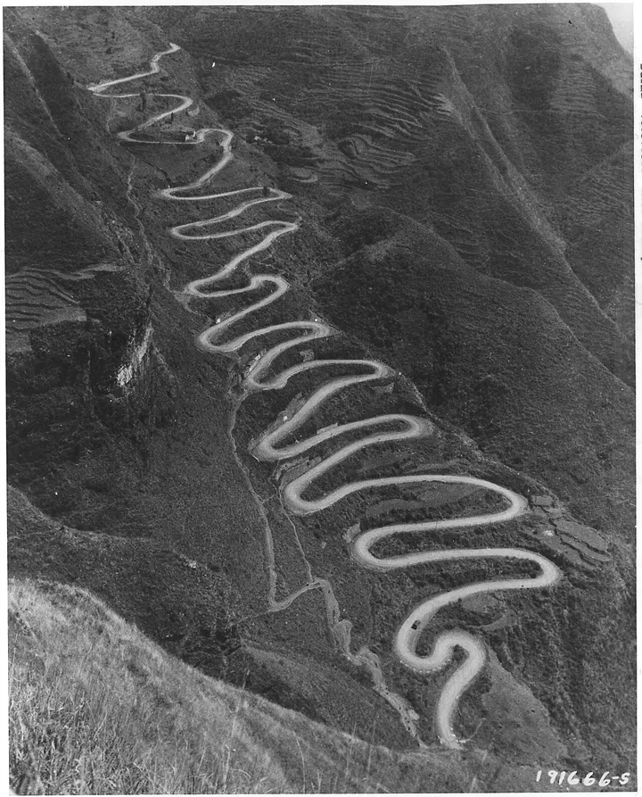 24-Switchback Road (二十四道拐)