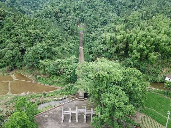 Tomb of Wen Tianxiang (文天祥墓)