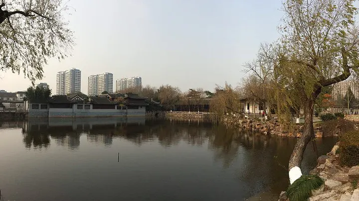 Shuihui Garden (水绘园)