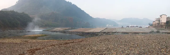 Yuliang Dam and Old Street (渔梁坝)