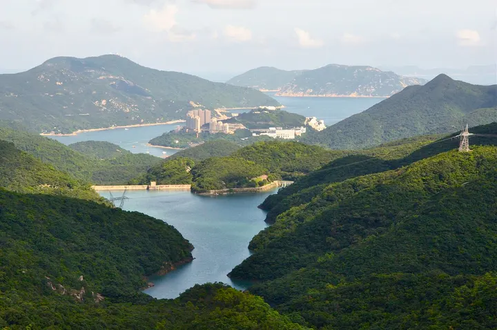 Historic Structures of Tai Tam Group of Reservoirs (大潭水塘群历史构筑物)