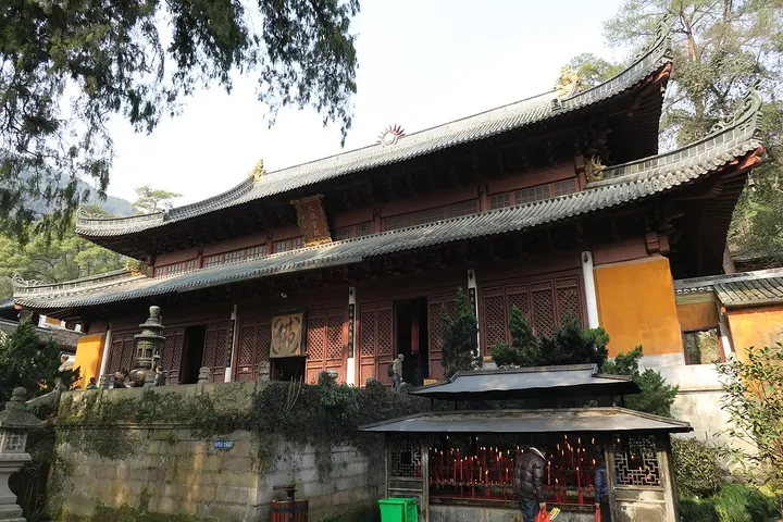 Guoqing Temple (国清寺)