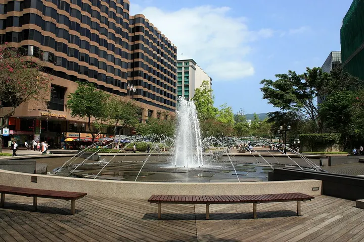 Urban Council Centenary Garden (市政局百周年纪念花园)