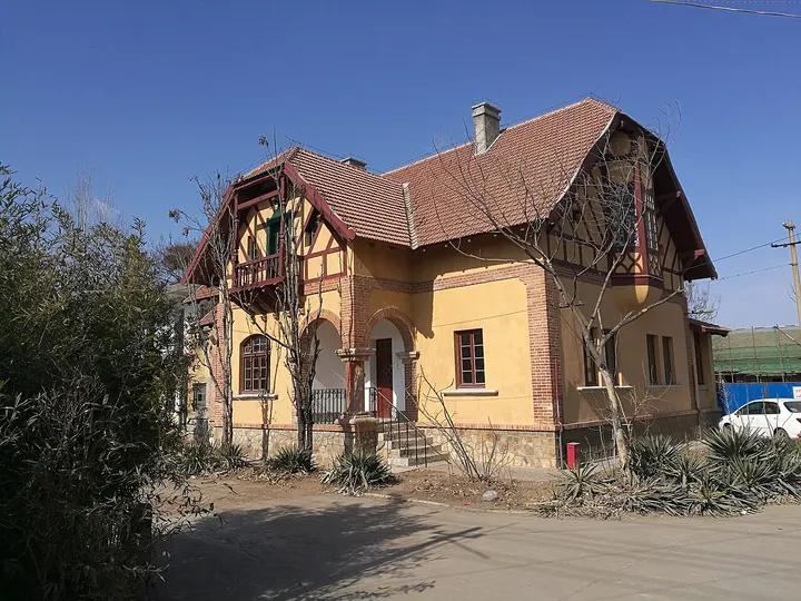Fangzi German and Japanese Buildings (Fangci Town) (坊子德日建筑群)