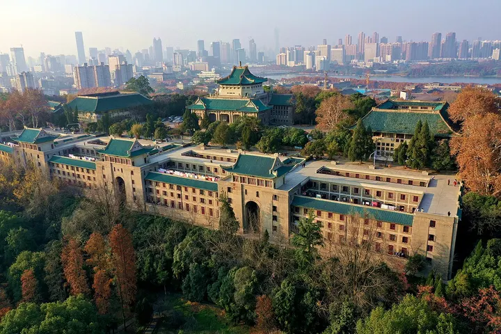 Early Buildings of Wuhan University (武汉大学早期建筑)