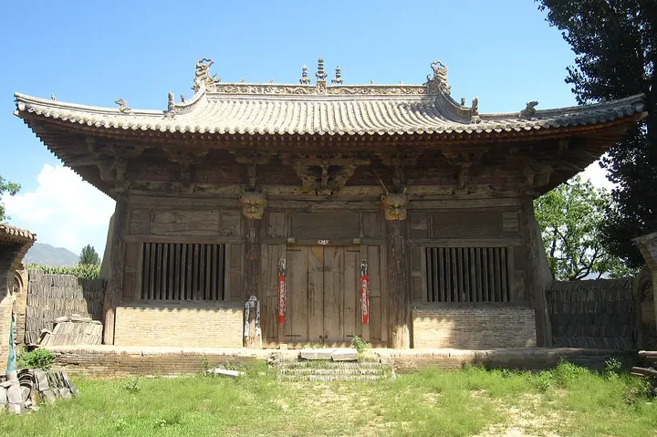 Yanqing Temple (延庆寺)